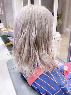 デイズ(days) 10代/20代/30代/40代 アッシュベージュデザインカラー☆