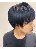 オンラインでもバレないネイビーブルー