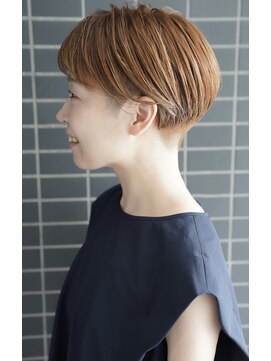 カライング(ing) 大人可愛い20代30代40代黒髪前下がりショートボブ丸みショート◎