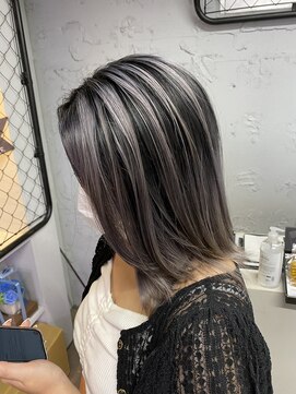 ワン(ONE) コントラストバレイヤージュ