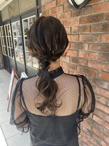 トータルビューティ ジェム バイ ヘアタイム(TOTAL BEAUTY gem by HAIR TIME)&nbsp;お呼ばれヘア ローポニーテールアレンジ