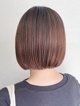 ヒビヲ(HIBIO) ショートボブ切りっぱなしベージュカラーダブルカラー20代30代