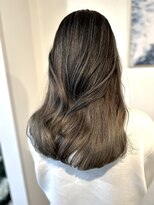 マリン(Marine)&nbsp;20代30代グレージュバレイヤージュハイライトグラデーション