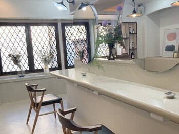 パースラヴファム(PERS'LOV femme)の写真/女性専用サロンでリラックス♪完全マンツーマンの贅沢空間で、髪も心も癒されるひと時をお過ごし下さい*