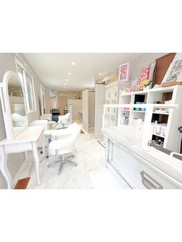 髪質改善技術 [ハリスノフ]認定サロン!うねり・くせ毛になどで悩む方へ一人一人にあったマンツーマン施術◎