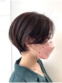 大人可愛いひし形ハンサムショートボブ前下がり 