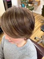 ルーチェ(Luce)&nbsp;丸みショート/ハンサムショート/白髪ぼかしハイライト/立体感