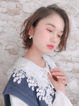 ウニコ(unico) 『unico. 井岡』ショートでふんわりレイヤー♪