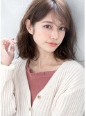 ミディアム×小顔×ブラウンベージュ