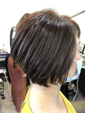 グランジュテ ヘアアンドスパ 真砂(GRAND JETE) 【植木智恵】前下がりのショートボブ
