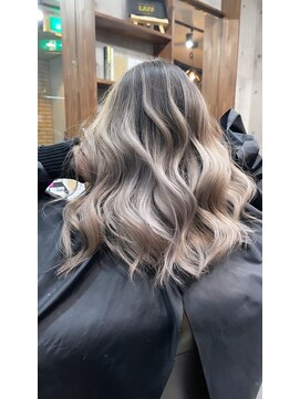 ラフ(LAFF) #黒髪#ボブルフ#ネビージュ#小顔#ワンレン