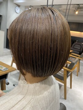 エル 横浜(eL) パツッとボブ