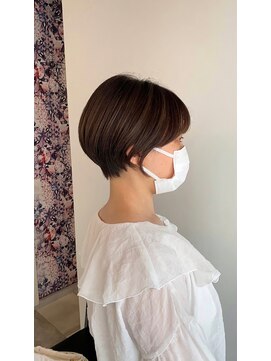 プリームヘアーホワイト(Pleame hair WHITE) コンパクトショート