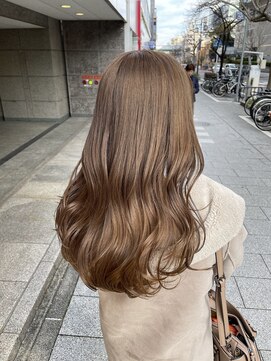 e.m.a プレミアムビューティーサロン 栄駅店(e.m.a PREMIUM BEAUTY SALON) ゆるふわセミロング×ブラウンベージュ