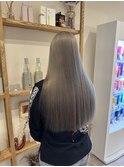 透明感シルバーヘア