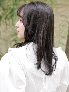 ピークアブー 銀座中央通り(PEEK-A-BOO) 暗めでも透明感のあるカラー◎顔まわりレイヤー