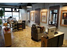 アラタナ 警固店(ARATANA)の雰囲気（席の間隔を広めにしています♪）