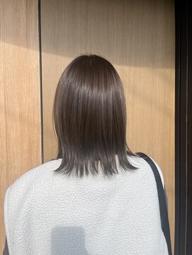 オリーブカラー