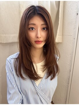 リノ 吉祥寺(Lino kichijoji) 重さを残した顔まわりのレイヤーカット吉祥寺