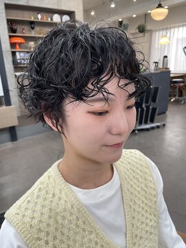 ユノ(juno) 【中目黒】黒髪ショートパーマ♪くるくるパーマ大人ショート