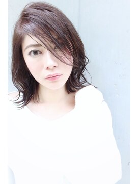 ディー(dee) dee 大人のウエッティボブ×グレージュ