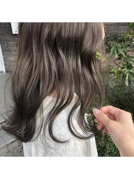 カーム(calm) ナチュラルロングヘア