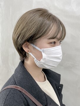 スー 渋谷(suu) オリーブベージュマッシュショート丸みショートボブグレージュ