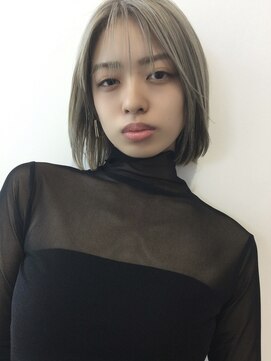 アイズヌーボー(I's NUBOU) 似合わせカット/ボブ/ダブルカラー/ハイトーンカラー/函館