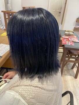 サラ(sarah) 切りっぱなしボブ