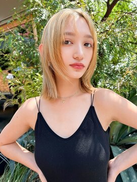 エイミー(Aimee) Aimee 町田 ふんわりボブ×ホワイトブロンド