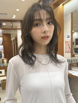 ピークアブー アヴェダ アトレ恵比寿(PEEK-A-BOO AVEDA) ミディアムレイヤー／顔まわりレイヤー／2wayバング