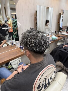 ソワン ドゥ ブレス 立花店(soin de brace) メンズパーマ/ホワイトメッシュツイストスパイラルパーマ/尼崎