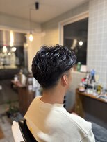 ザ ブライト バーバー(The BRIGHT BARBER)&nbsp;強めニュアンスパーマ×フェードショート