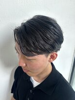 ゼゼ 高知店(zeze)&nbsp;センターパート/毛流れ/ツーブロック/黒髪/高知市