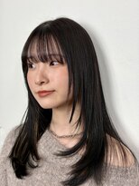 ユイト(uit)&nbsp;《顔まわりレイヤー×インナーカラー》