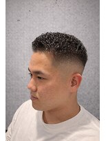ワンワンオー バーバーショップ 長浜店(@110 BARBER SHOP)&nbsp;スキンフェード×濡れパンで創る、男の正装