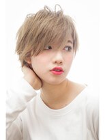 メルクマール(MERKMAL)&nbsp;エッジィなコンパクトショート。