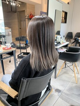 美容室 ツリー(Tree) ノンブローでおさまる大人スタイル『Tree hairsalon 』本厚木