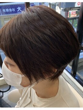 スタジオドーム(studio DOmE) 大人ショート/シアーグレージュ/前下がりショート/40代/50代