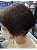 大人ショート/シアーグレージュ/前下がりショート/40代/50代