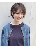 大人かわいい外ハネショートウルフサイドバング前髪あり