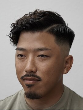 バーバーズ ストーリア(BARBERS STORIA) ハードパーマスタイル
