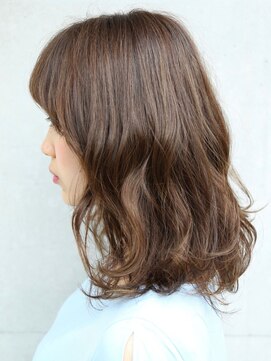 フラット 中山店(flat) デザインカラー/白髪染め/白髪ぼかし/髪質改善/ヘッドスパ/中山