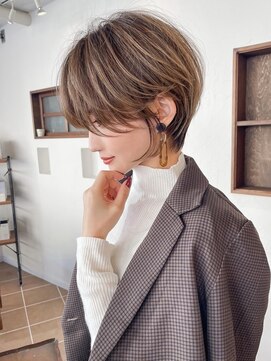 ハルキミナト ジャパン トウキョウ(HARUKI MINATO japan TOKYO) 20代30代40代50代耳かけショート前髪なしハンサムショートカット