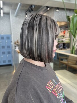 サンク 原宿 表参道(cinq) ボブ前下がりボブアンブレラカラーハイライトローライト