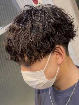ローウェ バイ フィフス 立川メンズサロン(Louwe by fifth) 波巻きスパイラルパーマツイストスパイラルパーマメンズ刈り上げ