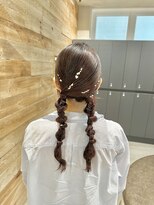 ベイショア(Bay Shore NY)&nbsp;ツインアレンジ/編みおろしツインアレンジ/参列ヘア
