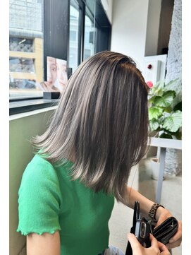 ロカリタ キョウト 河原町三条店(ROCAReTA kyoto) ホワイトベージュ