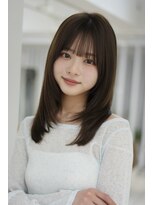 レイリー 原宿 表参道(Rayreee) くびれミディアム/レイヤー/ぱっつん前髪/小顔カット