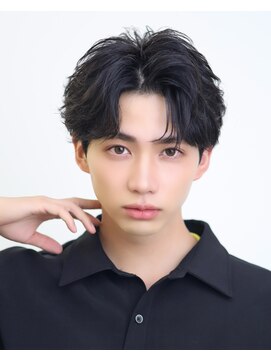 アイトーキョーシエル 横浜(AI TOKYO Ciel) フェザーパーマセンターパート